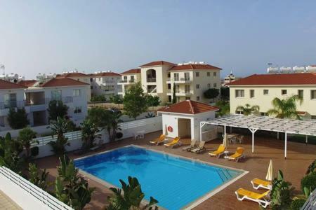 Cosy Apartment In A Luxury Resort Паралимни Екстериор снимка